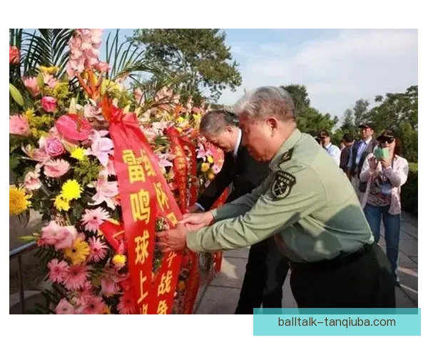 2015年全军唯一父子将军家庭突遭变故幼子不幸离世_f59qbjk1