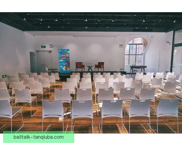 上海新春好去处！全球首个阿森纳官方艺术展亮相朵云书院_pvahi1vx